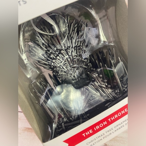 Hallmark House of the Dragon Iron Throne Christmas Ornament NEW in BOX - Picture 3 of 3